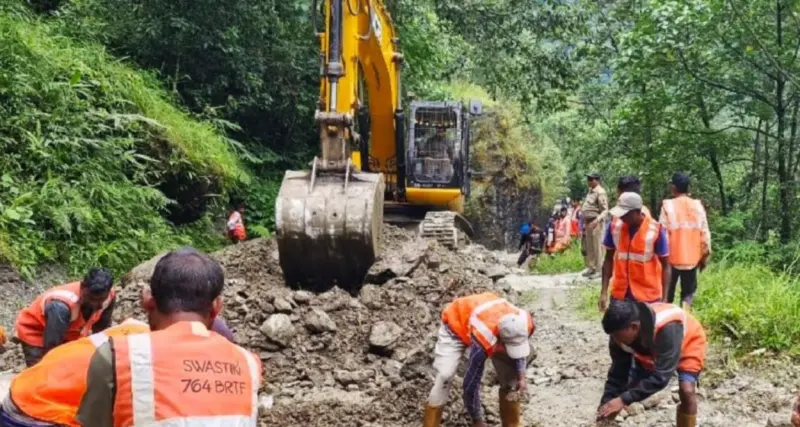 BRO steps up efforts to restore connectivity in North Sikkim