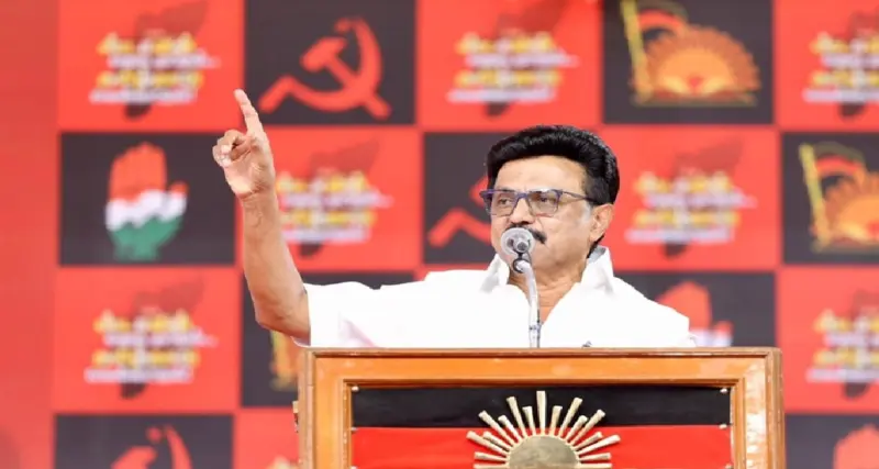 மதுரை மெட்ரோவுக்கும் பட்நாவிஸுக்கும் என்ன சம்பந்தம்?: ஸ்டாலின் காட்டம்!