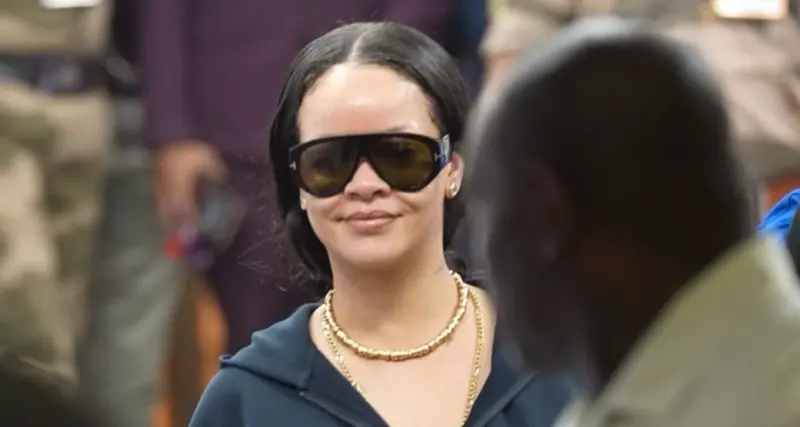 Rihanna sparks fan frenzy on arrival in Mumbai