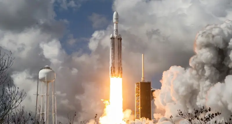 SpaceX reveals plans for 'biggest ever IPO'
