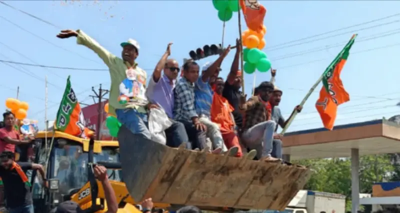 'Bulldozer politics' triggers clash at Bengal nomination rally