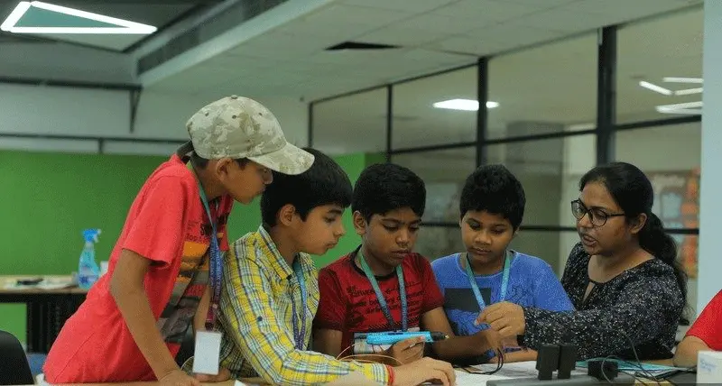 Reimagining the Role of Educators in present times