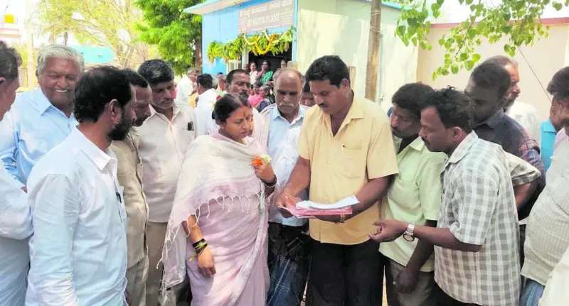 ರೈತರ ಜಮೀನಿಗೆ ಅರಣ್ಯ ಇಲಾಖೆ ತಗಾದೆ