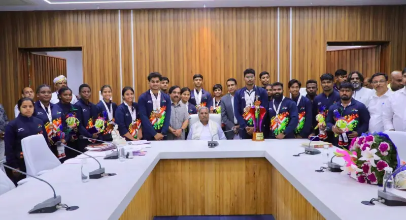 ಬುಡಕಟ್ಟು ಕ್ರೀಡಾಕೂಟ: ಕರ್ನಾಟಕಕ್ಕೆ ಐತಿಹಾಸಿಕ ವಿಜಯ, ಮುಖ್ಯಮಂತ್ರಿಗಳಿಂದ ಸನ್ಮಾನ