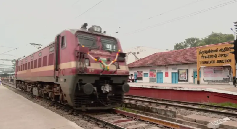 நெல்லை - திருச்செந்தூர் ரயில் சோதனை ஓட்டம்: போக்குவரத்து சேவை எப்போது?