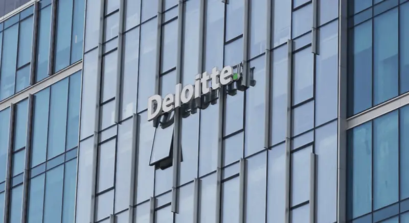 PwC, Deloitte Shuts Down Dubai Offices; HSBC Quits Qatar