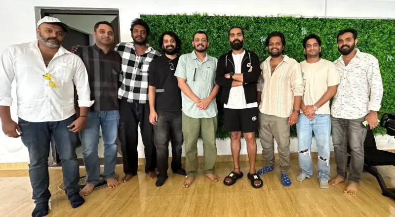 மஞ்சும்மல் பாய்ஸ் படக்குழுவை நேரில் பாராட்டிய சிம்பு