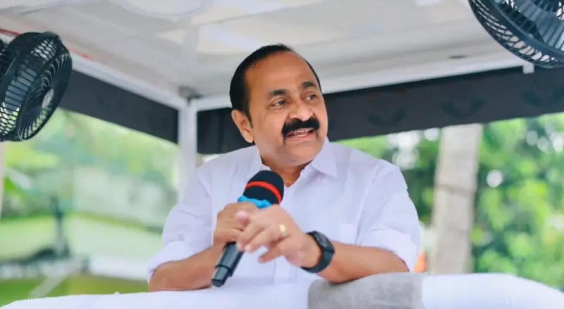 വി ഡി സതീശന്റെ നുണകളും ശരികളും: അടുത്ത മുഖ്യമന്ത്രി ആരുമാകട്ടെ, വിഡിഎസ് വലിയ കൈയടി അര്ഹിക്കുന്നു