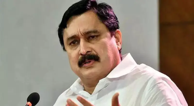 മെസ്സി തോല്പ്പിച്ചയാളോ? മണ്ഡലം മാറിയിറങ്ങിയിട്ടും തിരൂരില് വി. അബ്ദുറഹിമാന് ഏറ്റത് കനത്ത പ്രഹരം