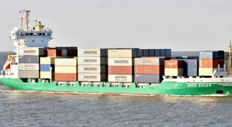 इराणने पाकिस्तानकडे जाणाऱ्या जहाजाला होर्मुझ ओलांडण्यापासून रोखले