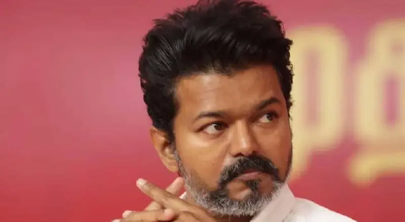 തമിഴ്നാട്ടില് അസാധാരണ നീക്കം; വിജയ്ക്ക് ഭൂരിപക്ഷം ഇല്ലെന്ന് ഗവര്ണര്, സത്യപ്രതിജ്ഞയില്ലെ?