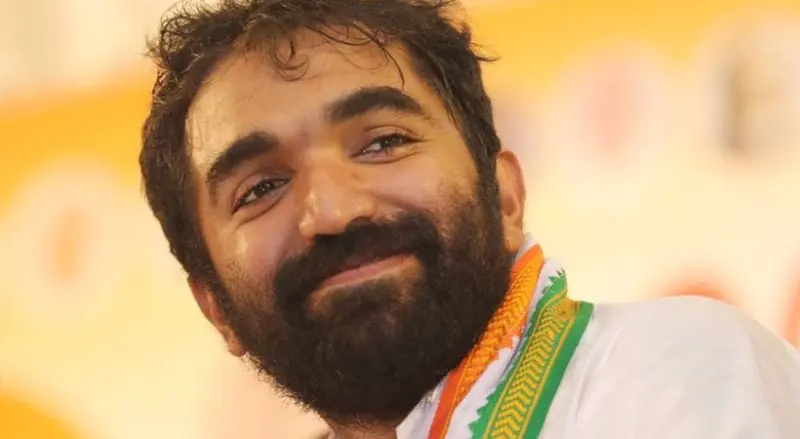 ഉമ്മൻ ചാണ്ടിയുടെ പേരില്‍ മുതലക്കണ്ണീര്‍ വേണ്ട! വര്‍ഗീസ് ജോര്‍ജിനെതിരെ ചാണ്ടി ഉമ്മൻ