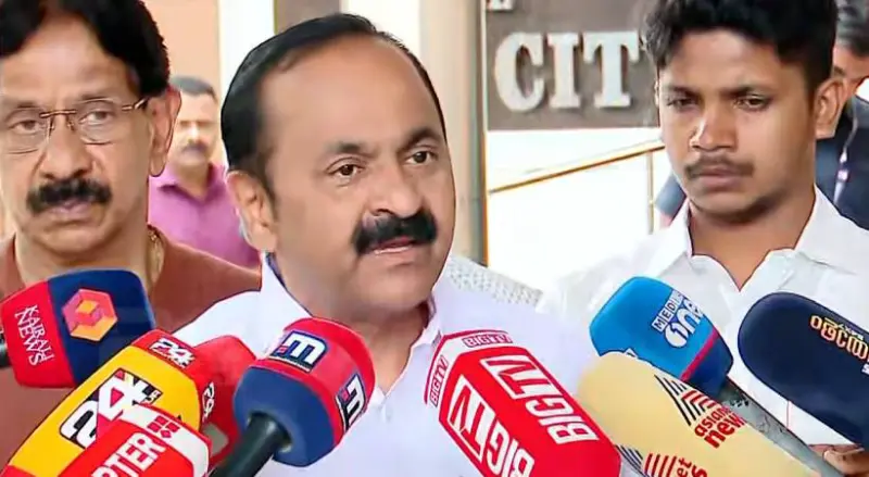 'യുഡിഎഫ് നൂറിലേറെ സീറ്റുകള്‍ നേടും; ഒരു ഡസന്‍ മന്ത്രിമാരെങ്കിലും പരാജയപ്പെടും'; വി ഡി സതീശന്‍