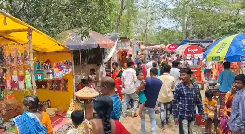 বেহুলা-লখিন্দরের কাহিনি ঘিরে আজও জীবন্ত রীতি, মালদহে দেবকুণ্ড মেলা অনুষ্ঠিত।