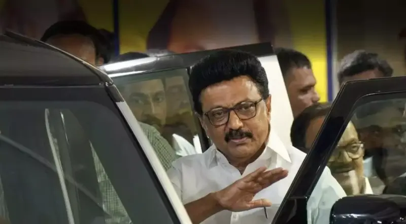 ఎంకే స్టాలిన్ రాజీనామా
