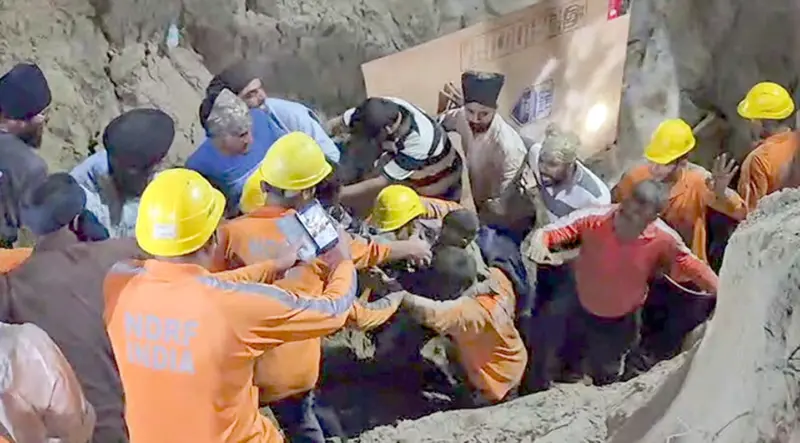 بورویل سے چار سالہ بچے کو بحفاظت نکالا گیا