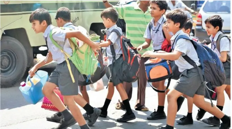 பள்ளி வாகனங்களில் பெண் உதவியாளர் கட்டாயம்: வழிகாட்டு நெறிமுறை வெளியீடு!