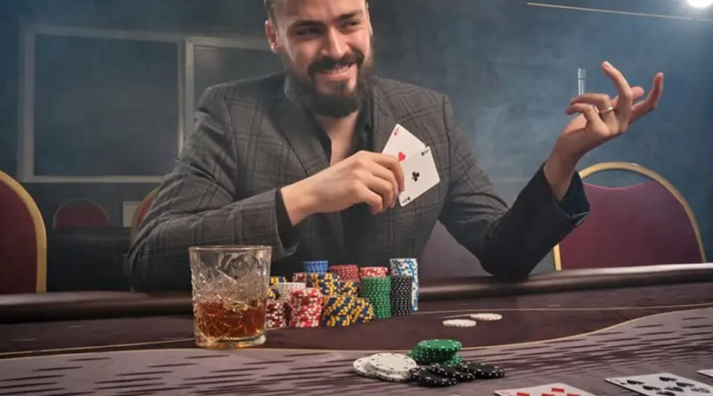 Comparing Live Dealer Games to Traditional Online Casino Gameplay