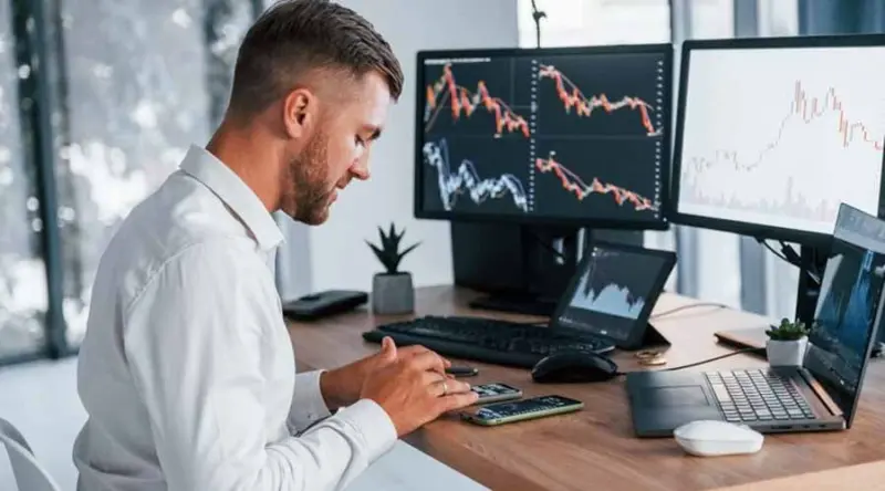 Exploring Large Language Models: Foundations and Applications