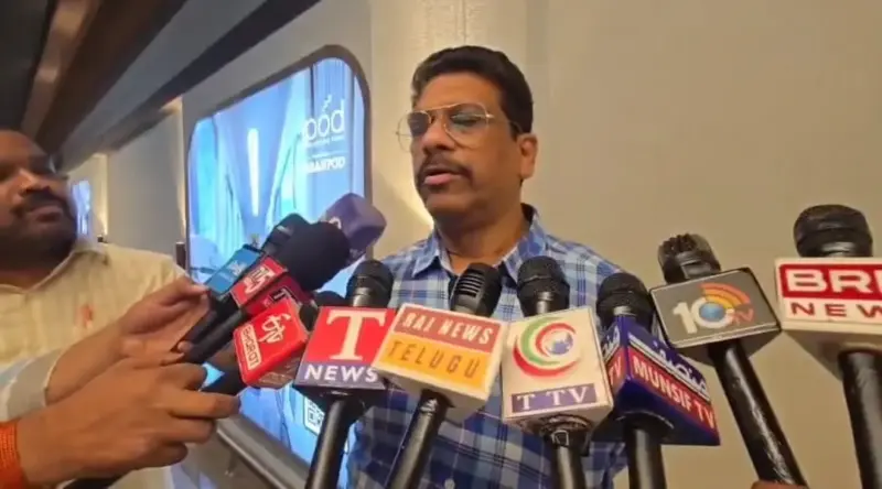 శంషాబాద్‌లో ఏసీబీ దాడులు.. సిఐ, ఎస్ఐ అరెస్ట్!