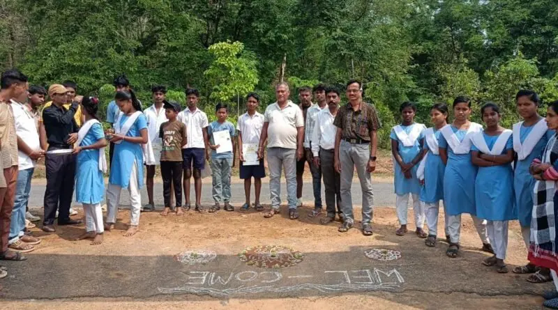 ଶ୍ରୀ ଗରୁଡ଼େଶ୍ୱର ଉଚ୍ଚ ବିଦ୍ୟାଳୟରେ ପ୍ରବେଶ ଉତ୍ସବ