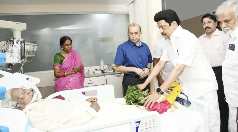 ஆர்.எம்.வீரப்பன் உடலுக்கு ஸ்டாலின் நேரில் அஞ்சலி!