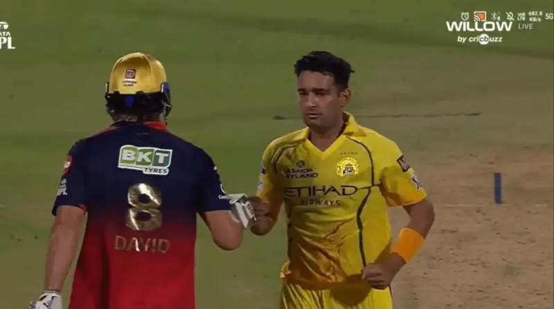 A fist bump that neutralized a rage: Tim David seen in warmth against celebrating Anshul Khamboj in RCB vs CSK encounter