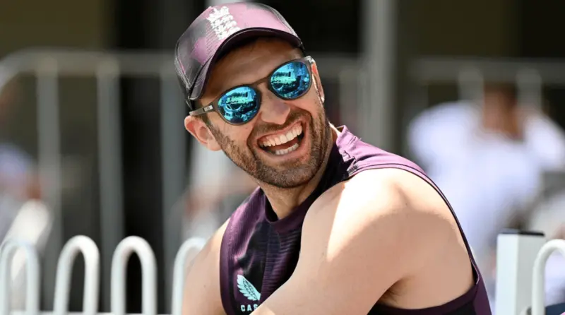 "Not day by day.." England fast bowler provides cautious update on knee injury after limited appearance during Ashes Test