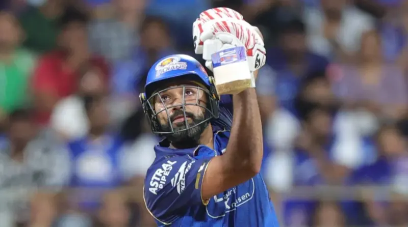 Watch: Rohit Sharma Apologizes to Crying Fan After KKR vs MI Match in Kolkata, Makes Special Promise