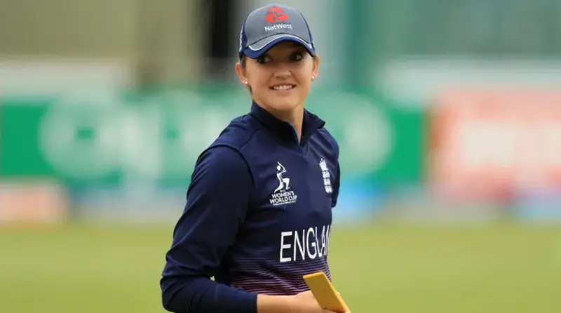 England Men's senior team gets first female coach, signs former English wicketkeeper on short term basis