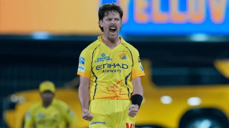 'He should never play in the 11 again' - This Former India Player Wants CSK to Move on From Matt Henry in IPL 2026