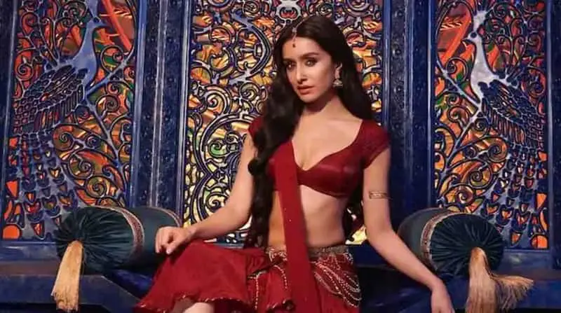 ৩৯ বছরেও কিশোরীর মতো জেল্লা, জানুন গোপন রহস্য