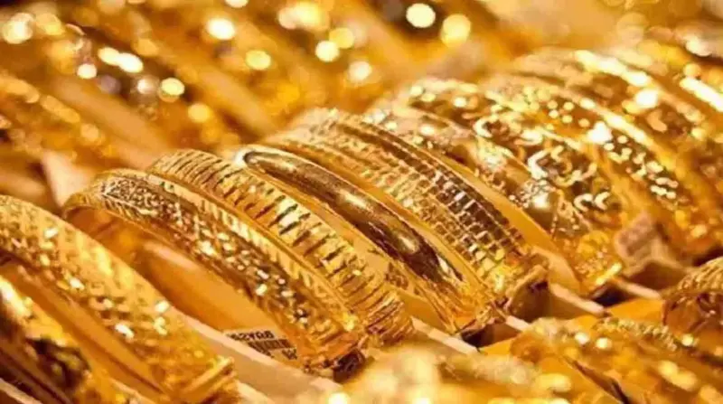 Gold Rate Today: सोना खरीदने वालों की मौज! हफ्ते के पहले ही दिन धड़ाम से गिरे दाम, चेक करें अपने शहर का नया रेट