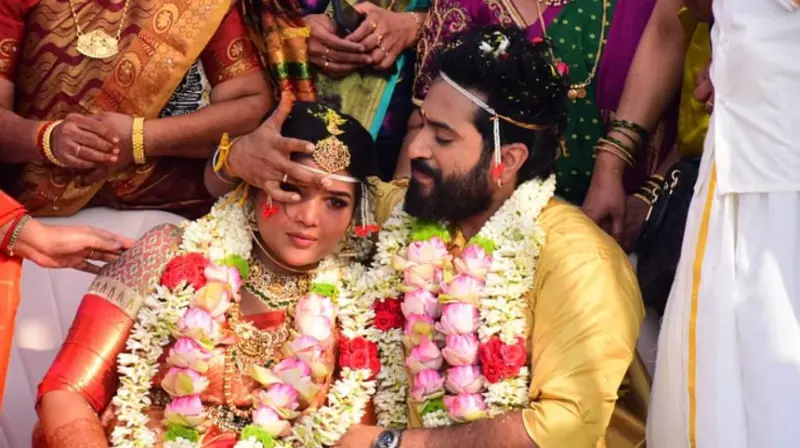 Anbe Vaa: திருமண பந்தத்தில் இணைந்த விராட். குவியும் வாழ்த்துகள்!