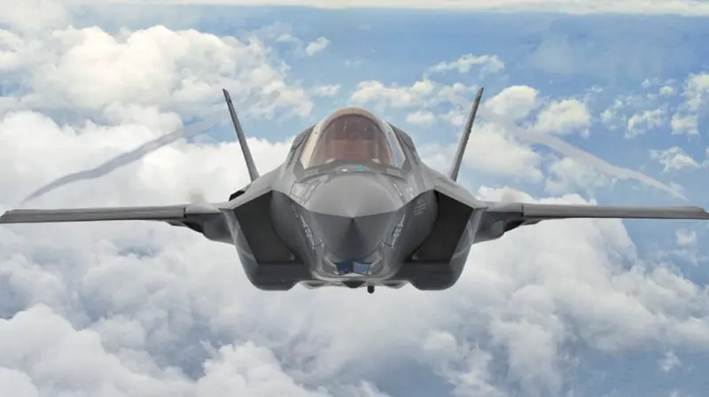 ଆମେରିକୀୟ ଏଫ-୩୫ ଲଢ଼ୁଆ ବିମାନକୁ ଖସାଇଲା ଇରାନ: ପାଇଲଟ୍‌ ଅଟକ