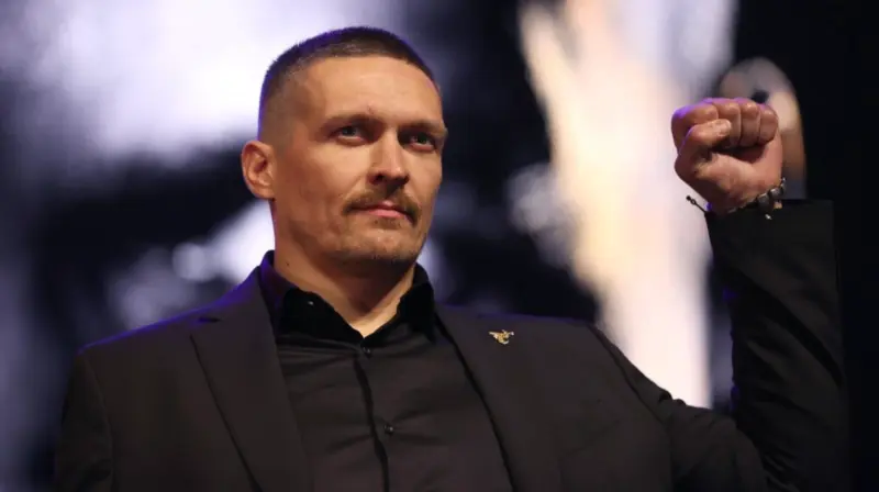 Selfless Oleksandr Usyk names 'terribly tough' undefeated American boxer as pound for pound best over heavyweight peers