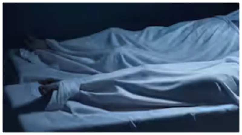 மனைவியைக் கொன்றுவிட்டு சடலத்துடன் ஒரே கட்டிலில் தூங்கிய நபர். சாப்பாட்டுக்காக இப்படியா?. போலீசாரையே அதிரவைத்த கொடூர கொலை.!!