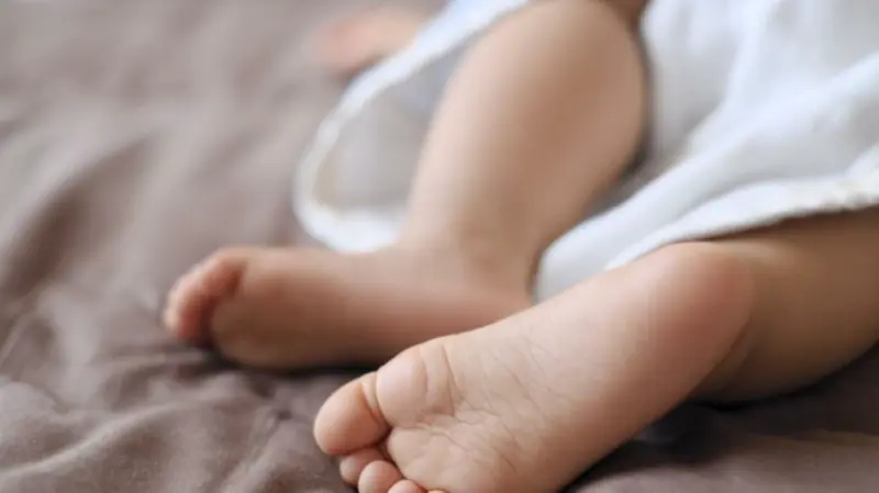 Newborn Baby Found Abandoned in Bag on Vasai Road; Condition Stable