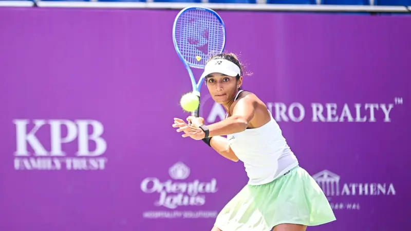 ITF Women's Open W100: Sahaja fights back to advance