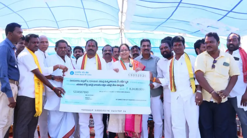 మత్స్యకారులకు రూ.20,000 భృతి!