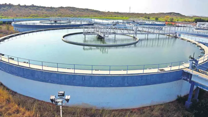 సమ్మర్.. వింటర్.. కాలం ఏదైనా హైదరాబాద్లో ఫుల్ వాటర్!!