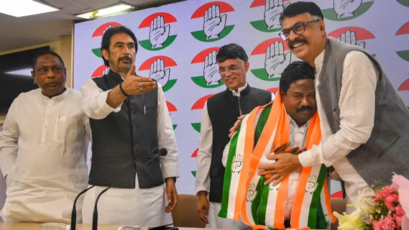 Lok Sabha polls 2024: Jharkhand BJP leader Jai Prakash Bhai Patel joins Congress