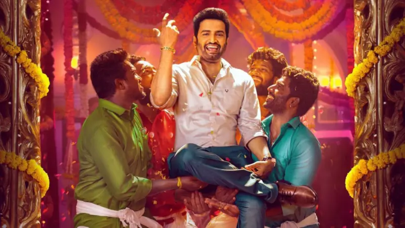 விக்னேஷ் சிவன் வரிகளுக்கு 'குத்தாட்டம்' போடும் சந்தானம்