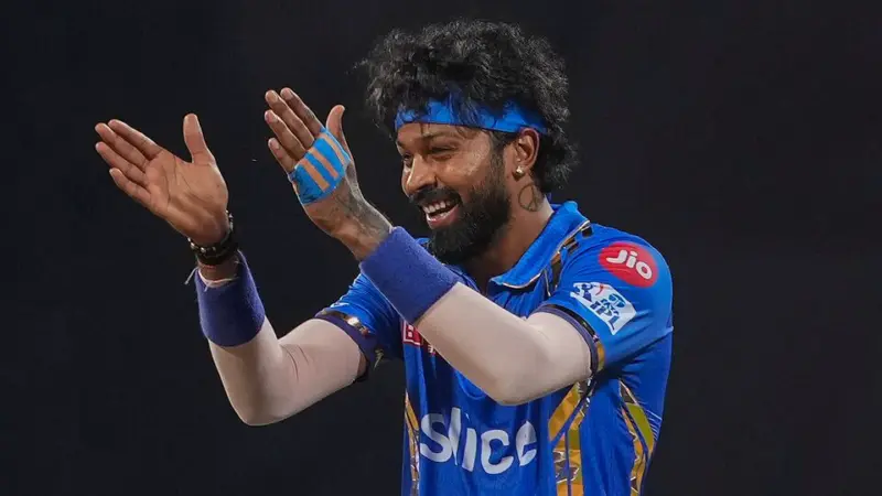 Harsha Bhogle opens up on Pandya's T20 World Cup selection, says 'If Hardik is not bowling...'