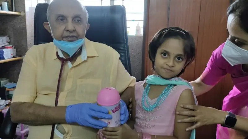 ಬಡರೋಗಿಗಳ ಚಿಕಿತ್ಸೆಗೆ 'ಪಾಕೆಟ್ ಮನಿ' ಕೊಡುಗೆ