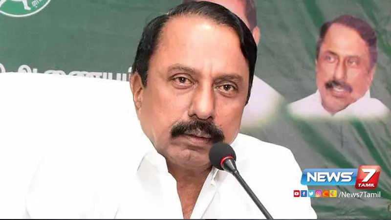 பொதுத்தேர்வு வினாத்தாள் வடிவமைப்பில் மாற்றம்? : அமைச்சர் செங்கோட்டையன் விளக்கம்!