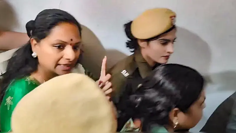 திகார் ஜெயிலில் கவிதாவை கைது செய்தது சிபிஐ!