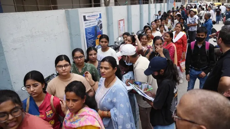 NEET 2026 Exam Advisory: এই ভুলটা করবেন না, NEET-র কয়েক ঘণ্টা আগে সতর্ক করল NTA, কী করতে হবে?