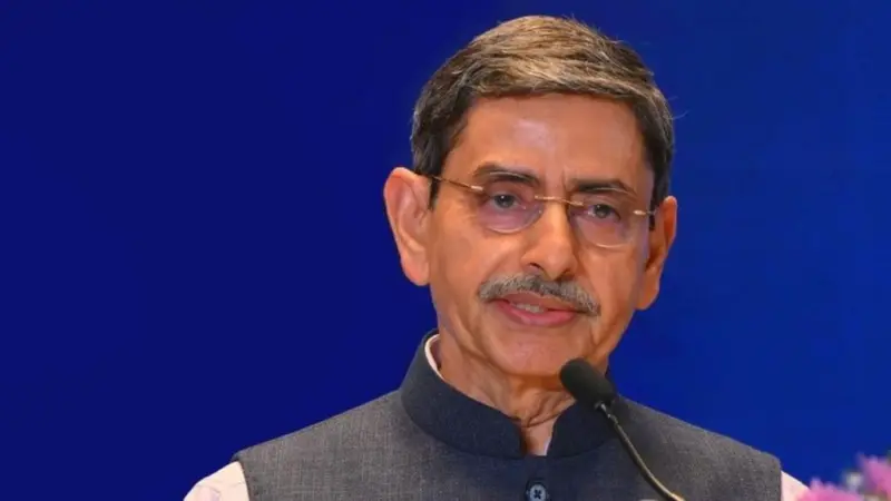 బెంగాల్ రాజకీయాల్లో హైడ్రామా.. గవర్నర్తో ఎన్నికల ప్రధానాధికారి భేటీ.. మమతాపై వేటుకు రంగం సిద్ధం!