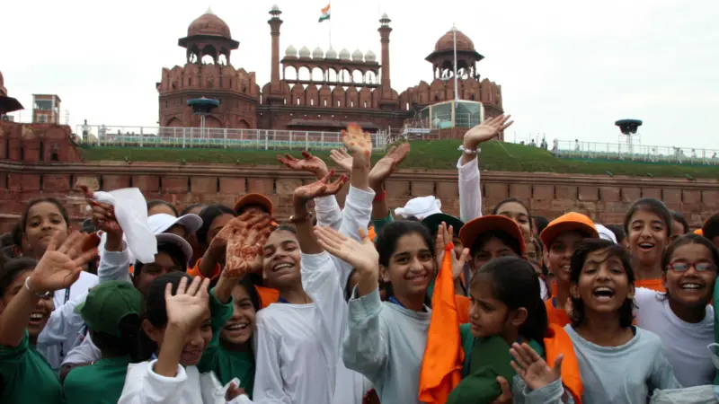 Republic Day 2026: क्या है 'गणतंत्र' होने का मतलब? जब 26 जनवरी के दिन हर देशवासी को मिली थी 'नई पहचान'